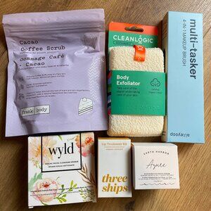 GIFTABLE! Beauty Bundle. Great Stocking Stuffers! All new in package, sealed.